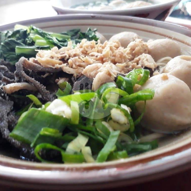 Es Jeruk menu Mie Baso Anna, Mangunreja