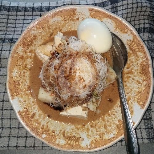 Ketoprak + Telur menu Ketoprak GOR, Rimbo Kaluang