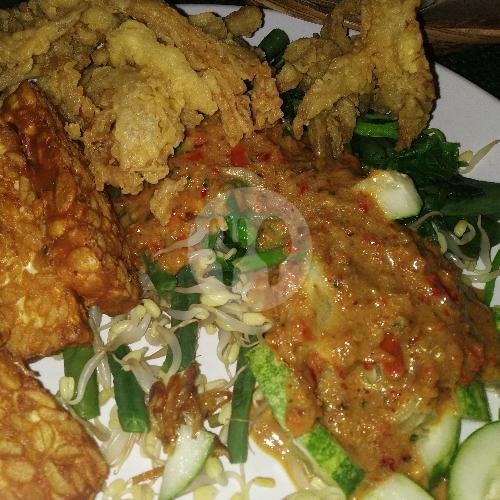 Pecel Jamur + Es Lemon Tea menu Lele Melet UMS Pabelan, Kartasura