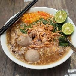 Kelezatan Lomie Astina: Surga Kuliner di Bandung yang Wajib Dikunjungi!