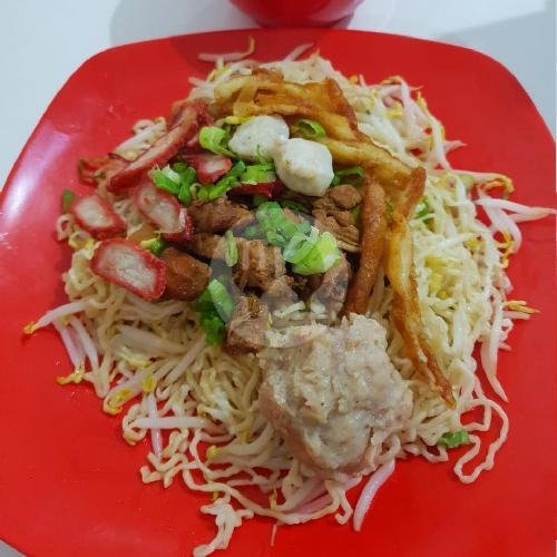 Bakmi Porsi Biasa + Tahu Isi menu Bakmi Kalimantan Hin Lie, Pademangan Timur
