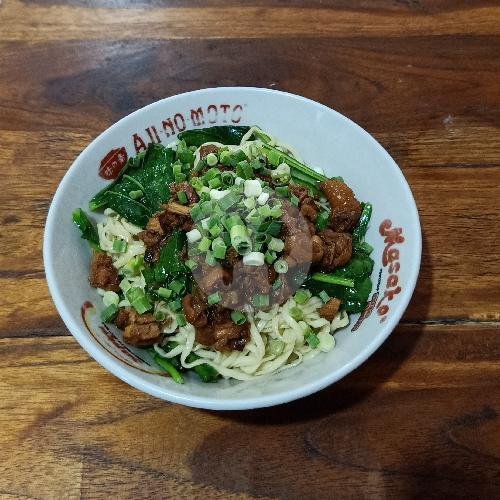 Mie Ayam dan Mie Ayam Bakso Mas Agus: Surga Kuliner di Jl. Veteran Surakarta