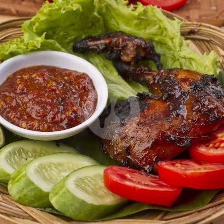 Paket Kikil Mercon menu Serba Kikil Bu Kas, Nusukan