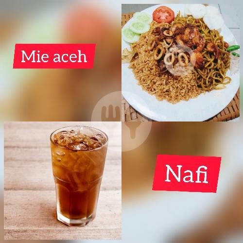 Es Teh Tarek menu Mie Aceh Nafi, Tebet