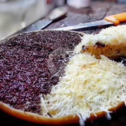 Martabak Bangka Junior: Surga Martabak di Surakarta yang Wajib Dicoba
