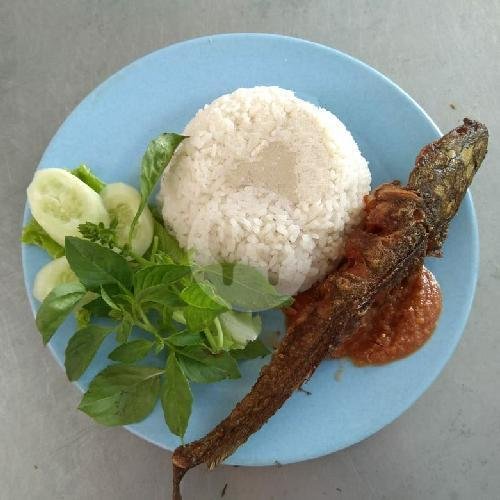 Review Kuliner: Pecel Lele Mas Mukarom, Griya Sumber Sari Bandung yang Wajib Dicoba!