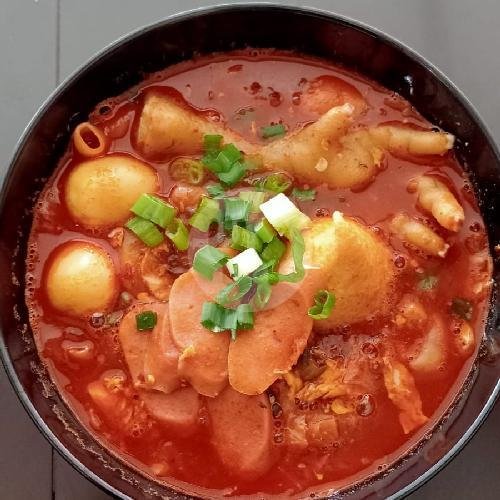 Seblak Ceker menu Ayam Geprek Chicken Dadakan, Merpati