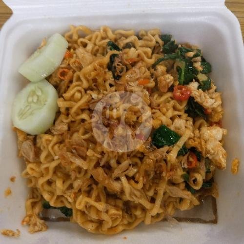 Kwetiau Goreng menu Soto Ayam & Pecel Mbak UT, Blimbing
