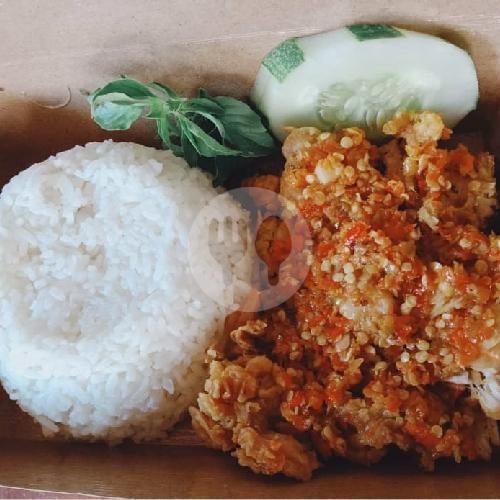 Review Ayam Geprek dan Kremes Garasi Ayam Sumber: Kenangan Manis di Setiap Suapan