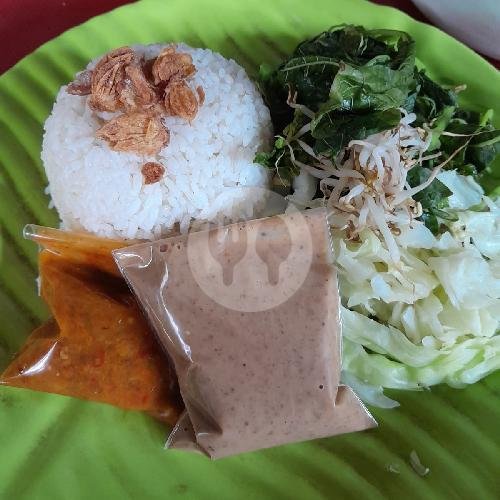 Review Warung Pecel Emak: Surga Kuliner di Kebon Kacang, Jakarta
