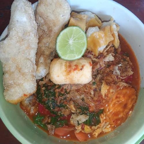 Es Jeruk Nipis Selasih menu Seblak Teteh Bandung, Bandar Kidul