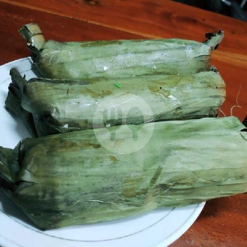 Kerupuk Renyah Gurih Nyoy menu Bakso Bakar Cak Sul, Wonokromo