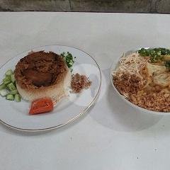 Nasi Tim dan Bubur Ayam Mimi: Sarapan Legendaris di Jakarta yang Wajib Dicoba
