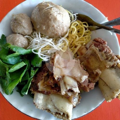 Bakso Daging Sapi Pak Kardi: Surga Bakso di Bandungrejo yang Wajib Dikunjungi