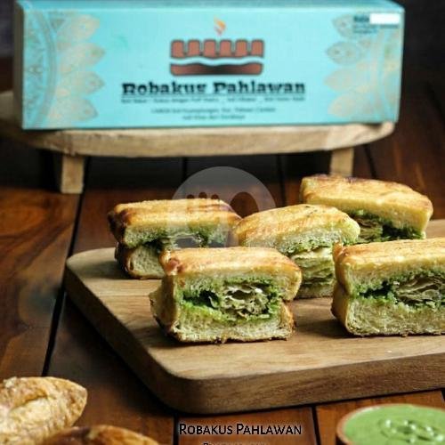 Roti Bakar Puff Pastry Nanas menu Robakus Pahlawan