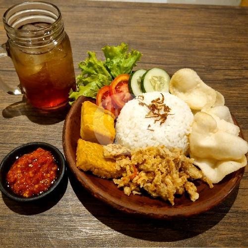 Review Restoran Vegan Fortunate Coffee di Jogja: Makanan Lezat dan Suasana Nyaman