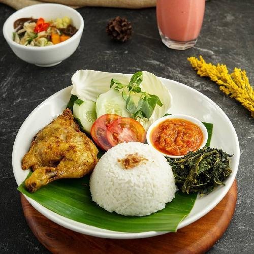 Nasi Ayam Biasa (Bungkus Box) menu Ayam Geprak Mak Sunah, Mangu Harjo