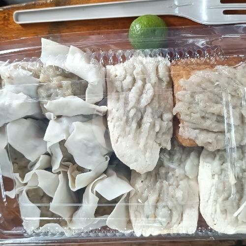 Porsi Kecil menu Baso Tahu Damar, Saparua