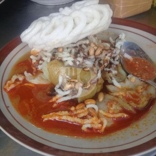 Lontong Kari Kikil Sapi menu Lontonng Kari Mas Fadli