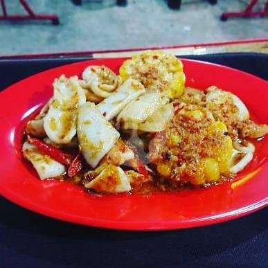 Mangkuto Seafood: Pengalaman Kuliner Seafood Terbaik di Padang