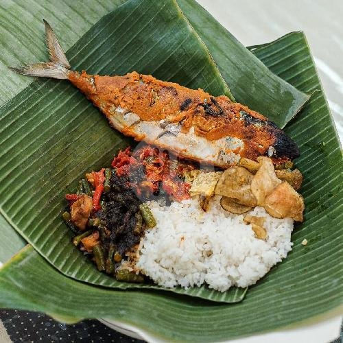 Nasi Bungkus + Kikil menu Restoran Garuda, Hayam Wuruk