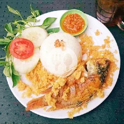 Nila Goreng Kremes+ Nasi Uduk menu PONDOK AYAM BAKAR RONGGOLAWE JAYA, Pos Lama