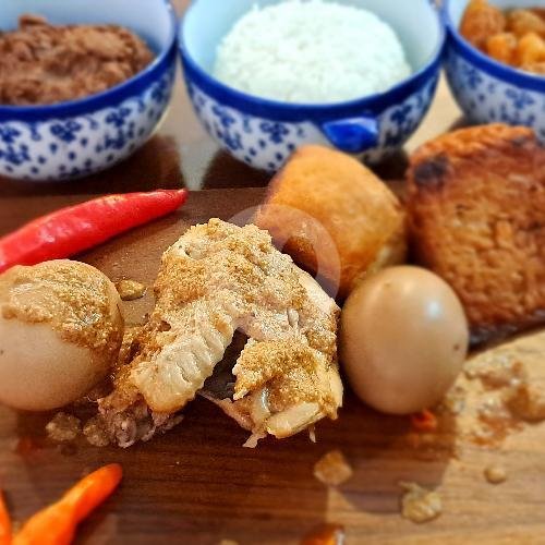PAKET A menu Gudeg Bu Tjitro 1251 (Ex Senen), Cempaka Putih Jakarta Pusat