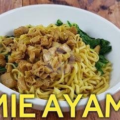 Mie Ayam Bakso Pangsit menu Bakso Titoti, Pasar Minggu