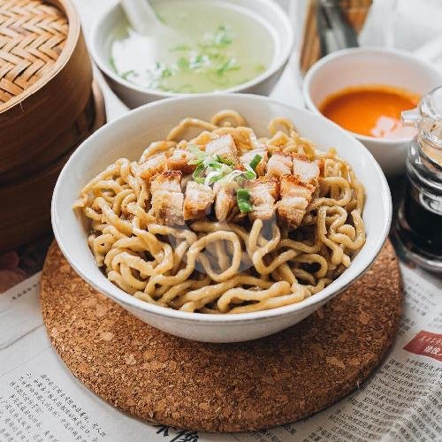 Halus Babi Panggang menu Bakmi Along, Green Garden