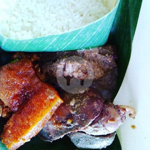 Nasi Gudeg Krecek Daging Suwir menu Gudeg Bu Sri Paten Gunung, Singosari