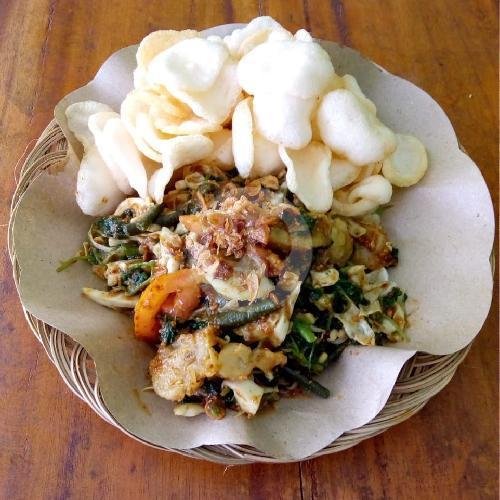 Kupat Tahu menu Lotek & Gado-Gado Bu Katri, Kadipaten Kidul