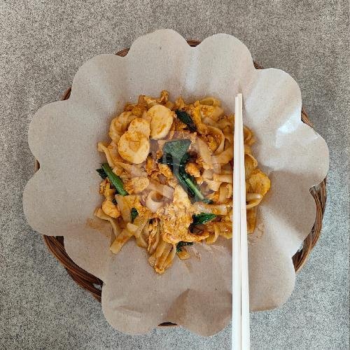 Mie Mamak menu Geprek Say By Shandy Aulia, Padang