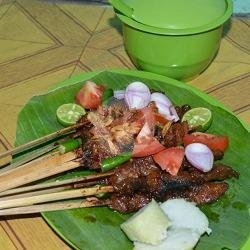 Sate Ca’ Aziz: Surga Sate di Komplek Angkasa Pura Jakarta