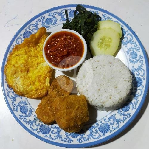PAKET AYAM GORENG MENDOAN (PAK BOM) menu Ayam G-Pux, Hayam Wuruk