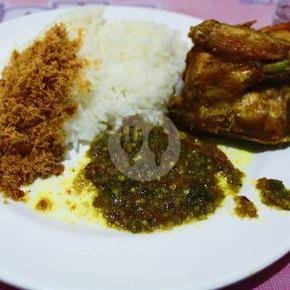 paket Ayam Goreng Serundeng menu Warung Nasi SPG, Balonggede
