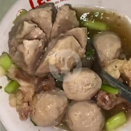 Review Bakso Acil Jatinegara: Surga Bakso Jumbo di Tengah Jakarta