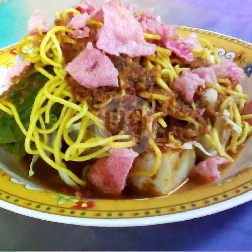 Soto Padang Dan Ketupat Sayur: Surga Kuliner Padang di Karah Agung, Surabaya