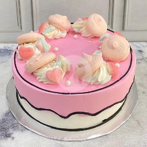 Korean Cake White N Blue Soft Buttercream 18cm menu Joy Bread & Cake