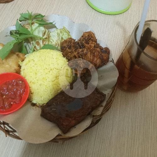Lalapan Jolasima: Restoran Nostalgia dengan Rasa yang Tak Terlupakan di Malang