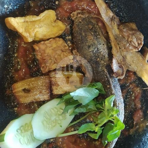 Nasi Mujaer Penyet menu Warung Karyo, Kedung Baruk
