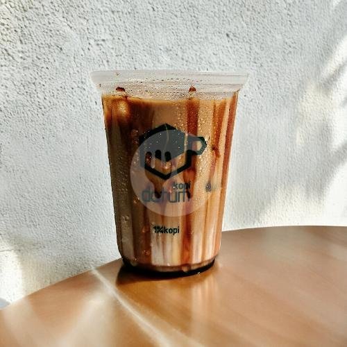 Kopi Susu Aren menu Datum Kopi & Croffle, Tawang