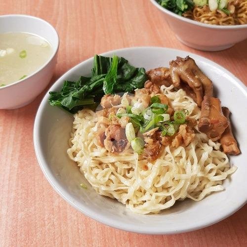 Mie Ceker Ayam Yamin menu Mie Ceker Bandung, Tebet Dalam