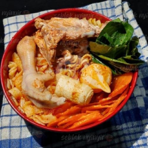 Seblak Tulangan menu Seblak Nyinyir, Cililitan Besar