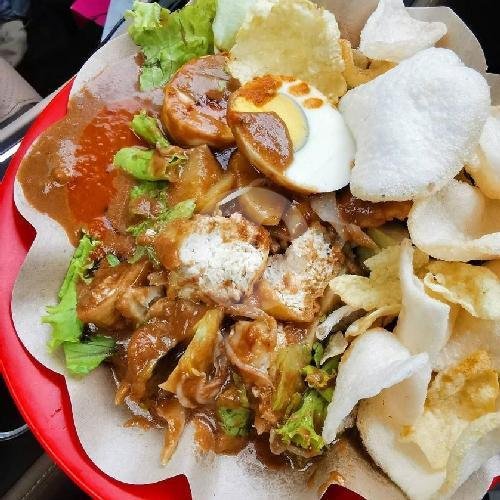 Gado Gado Spesial menu Gadogado Cakji, Tapak Siring