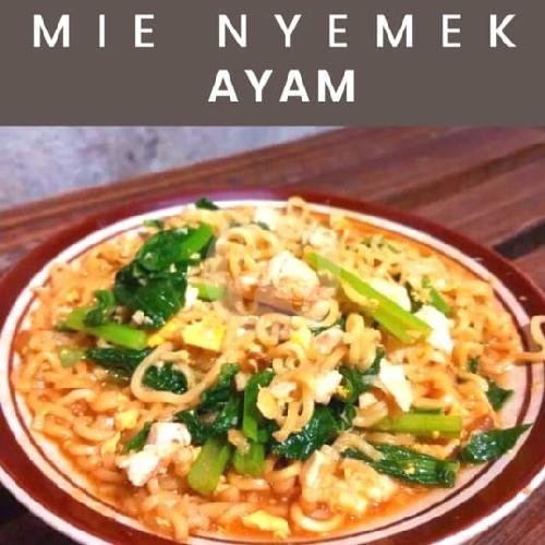 Indomie Nyemek Seafood menu Kwetiau Goreng Dan Nasi Goreng Seafood Makjoss, Batikan
