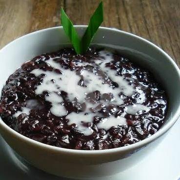 Bubur Kacang Ijo Ketan Itam Keju Susu menu Warkop Saluyu, Warakas 1