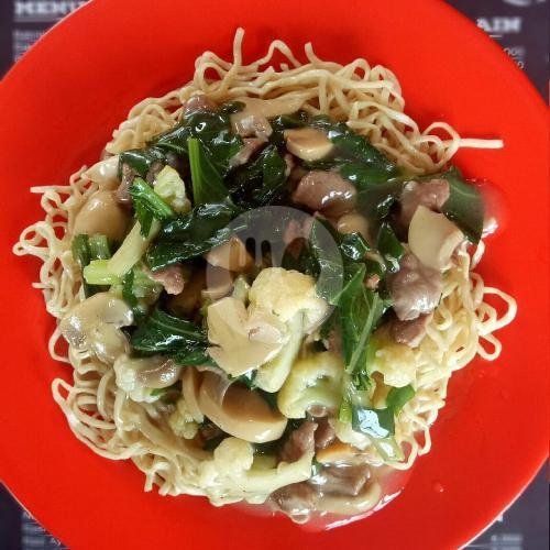 Bakmi Ayam Baso menu Bakmi Raden Pejompongan, Danau Tondano