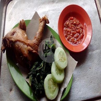 Nasi Putih menu Bebek Goreng H Slamet, Kolonel Marhadi
