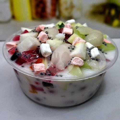 Es Jagung Manis Seven Dream menu Rujak Jambu Kristal Kios Navika, Leuwianyar