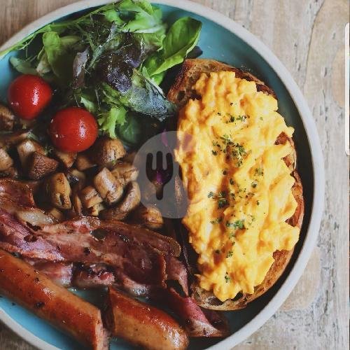 Grilled Salmon Caprese menu Six Ounces Coffee, Panglima Polim